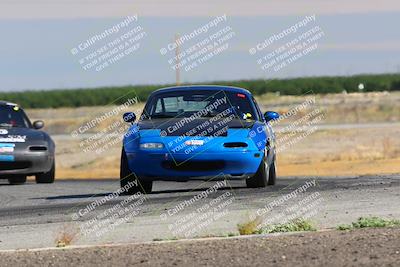 media/Jun-04-2022-CalClub SCCA (Sat) [[1984f7cb40]]/Group 1/Qualifying (Sweeper)/